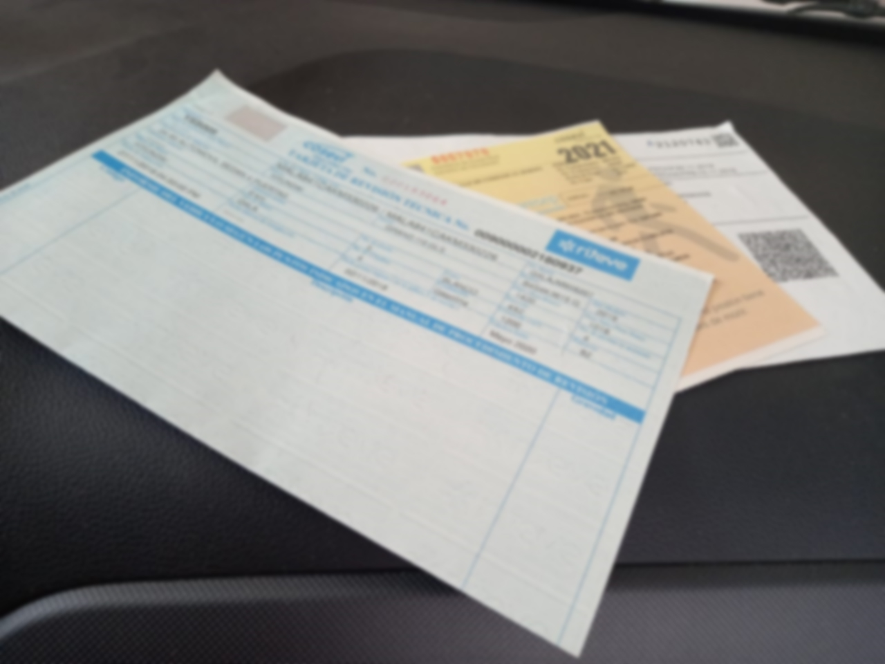 Evite multas, no olvide portar los documentos de su vehículo