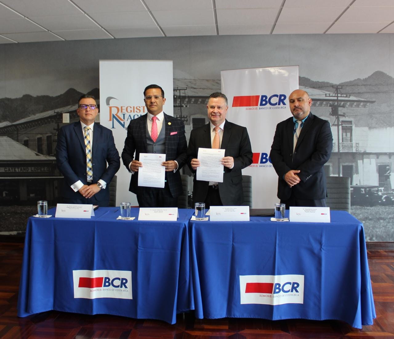 Banco de Costa Rica y Registro Nacional renuevan contrato de recaudación